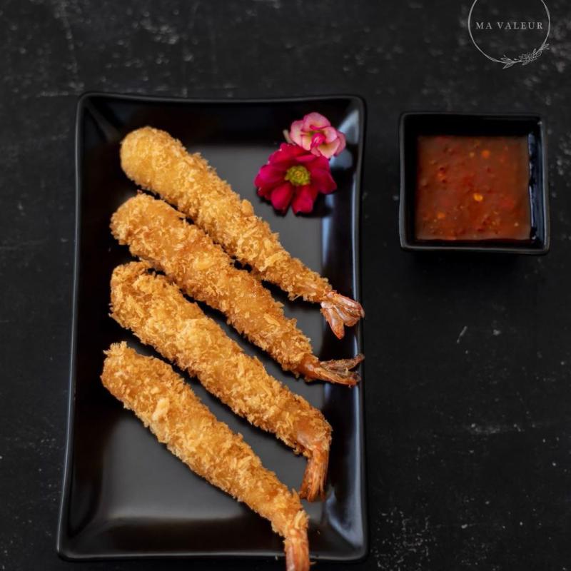 Nigiri shrimp tempura
